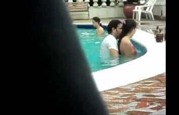 Sexo Top
 Trepando Na Piscina